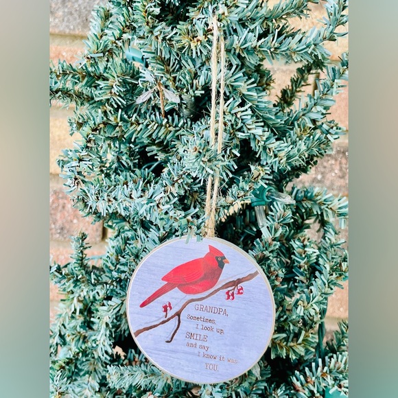 *Grandpa Round Cardinal Ornament - Picture 5 of 12